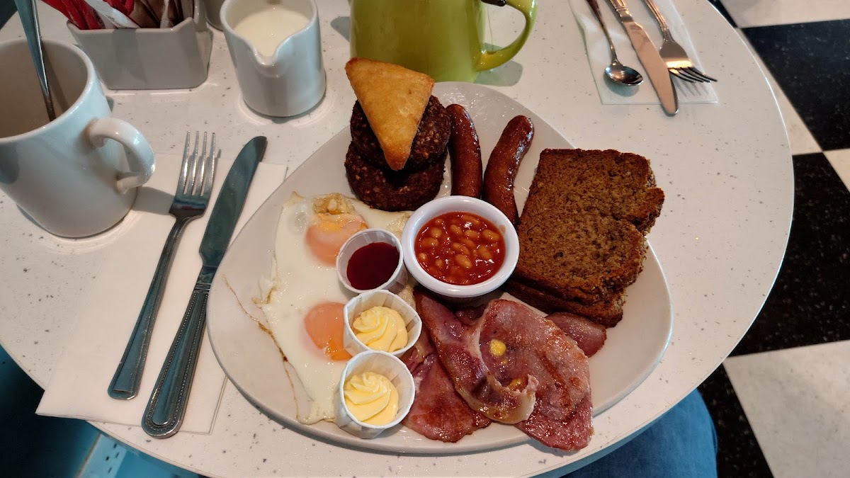 Relish Cafe & Foodhall-6